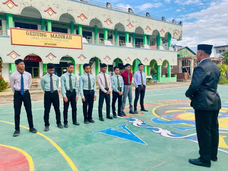 Pengajar berpengalaman